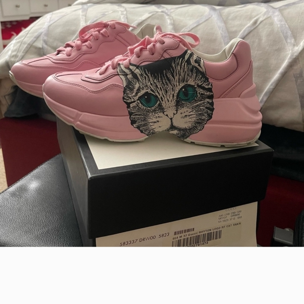 Gucci Pink Sneakers with Cat Graphic and Teal Eyes